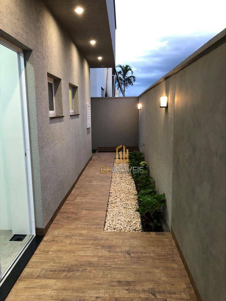 Casa de Condomínio à venda com 4 quartos, 200m² - Foto 18