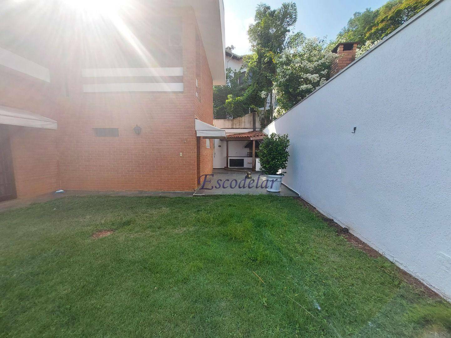 Casa de Condomínio para alugar com 4 quartos, 383m² - Foto 6