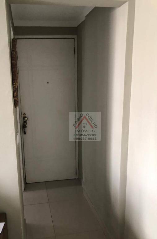 Apartamento à venda com 2 quartos, 61m² - Foto 3