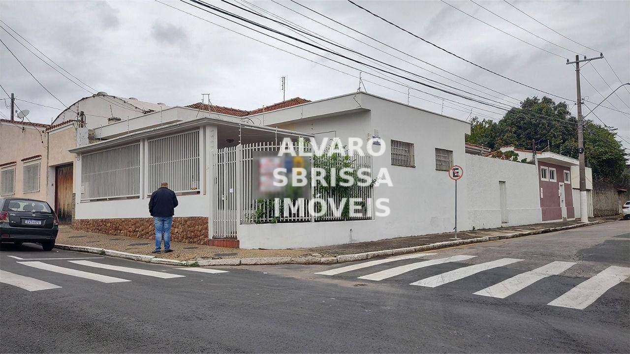 Casa à venda e aluguel com 3 quartos, 292m² - Foto 1