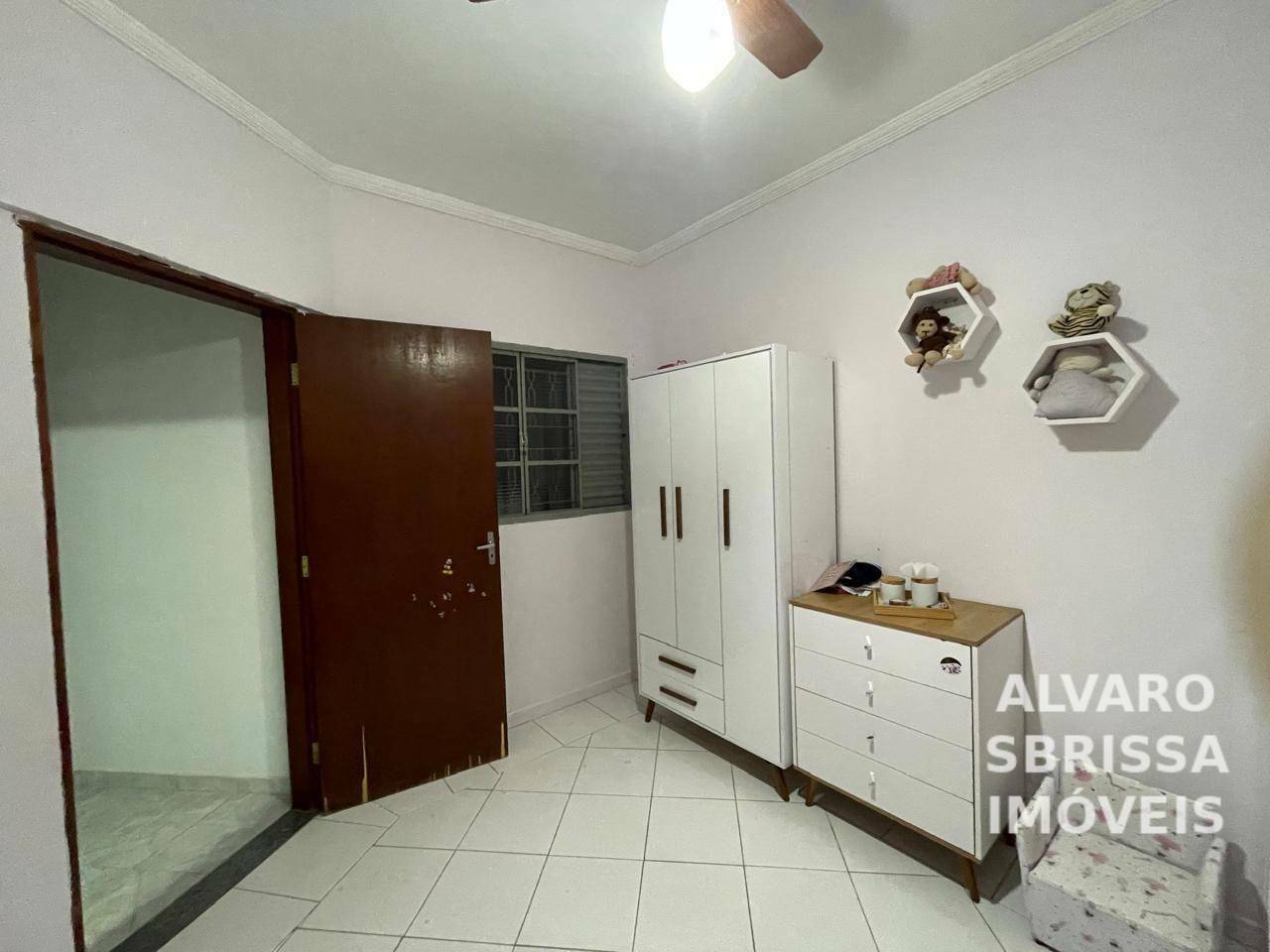 Casa à venda com 4 quartos, 247m² - Foto 21