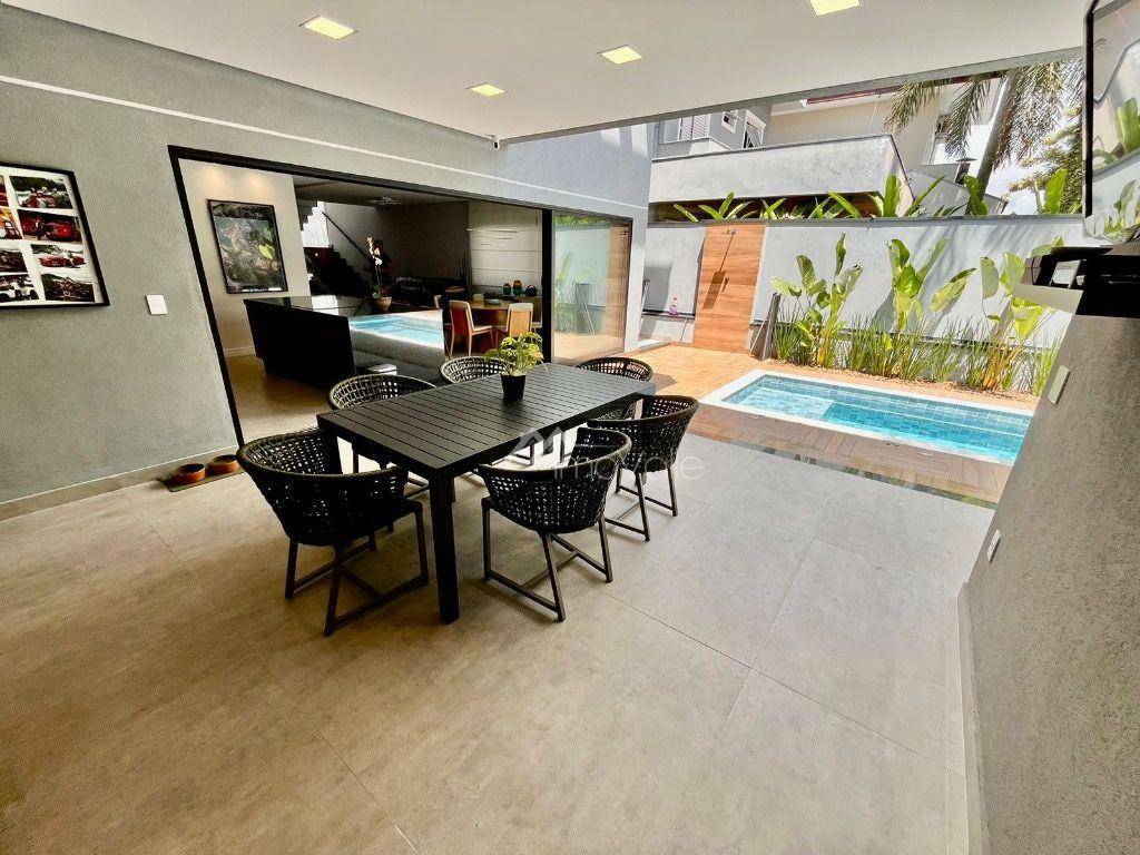 Casa de Condomínio à venda com 4 quartos, 215m² - Foto 23