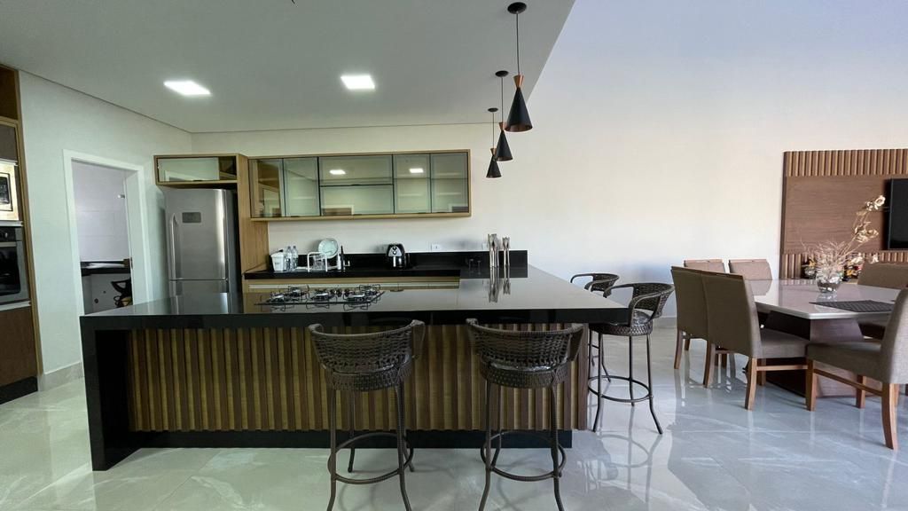 Casa à venda com 3 quartos, 235m² - Foto 19