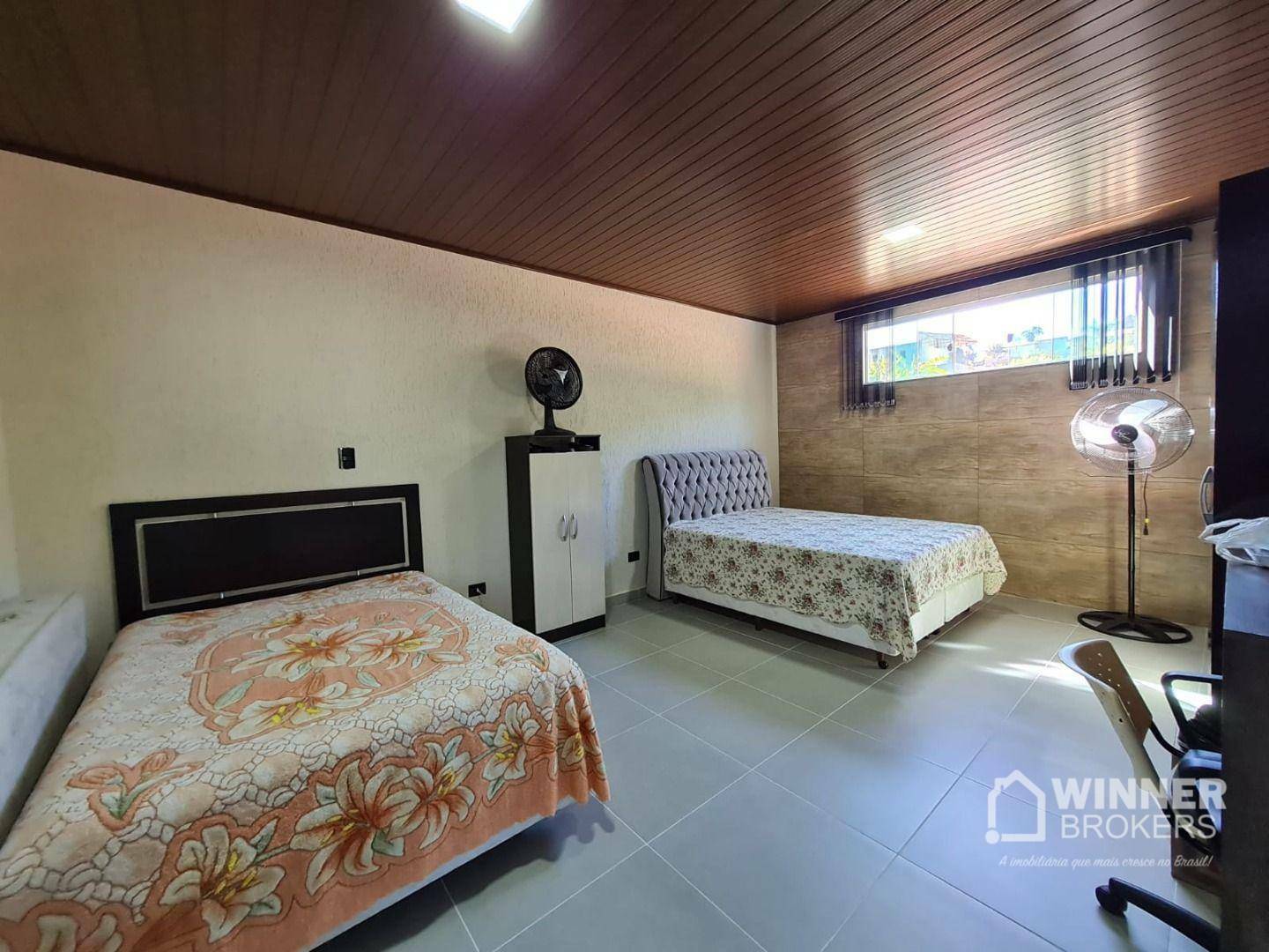 Casa à venda com 3 quartos, 350m² - Foto 12