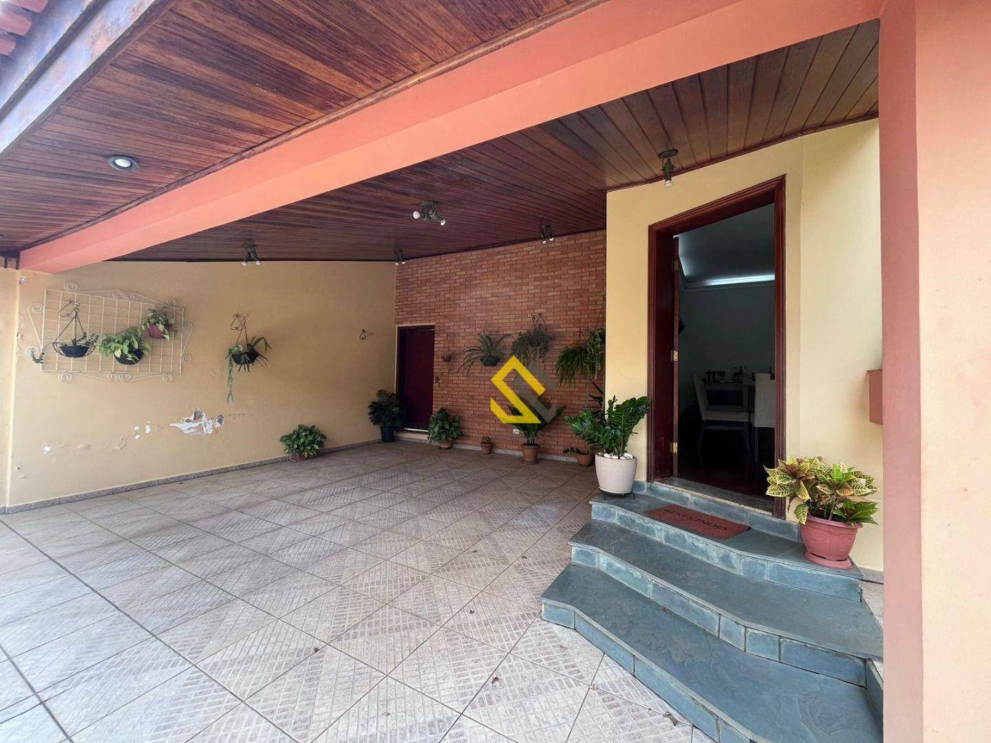 Casa à venda com 3 quartos, 200m² - Foto 30