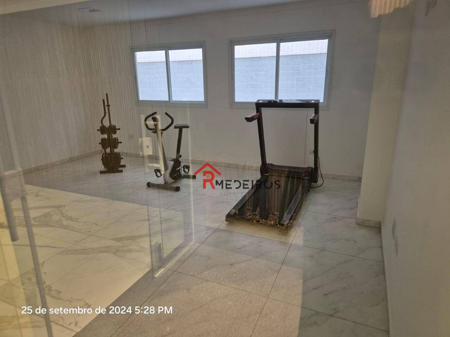 Apartamento à venda com 2 quartos, 65m² - Foto 25