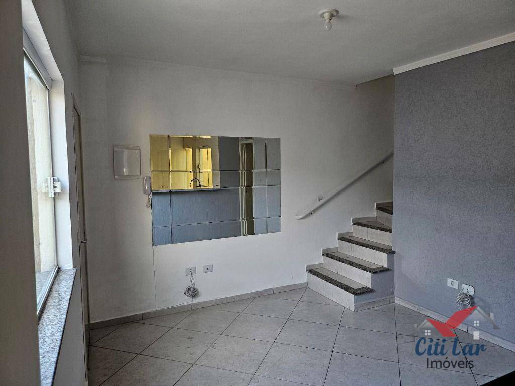 Sobrado à venda com 2 quartos, 70m² - Foto 1