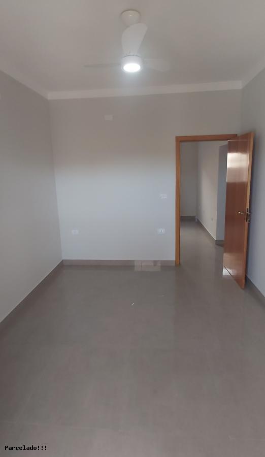 Casa à venda com 3 quartos, 210m² - Foto 4