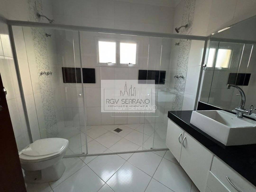 Casa de Condomínio para alugar com 5 quartos, 405m² - Foto 22