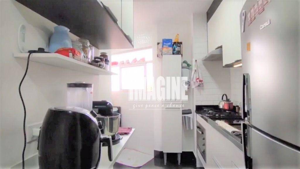 Apartamento à venda com 2 quartos, 52m² - Foto 4