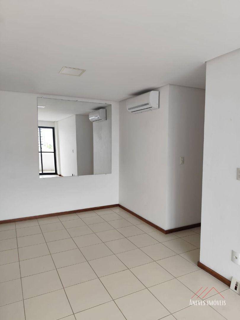 Apartamento à venda com 3 quartos, 90m² - Foto 2