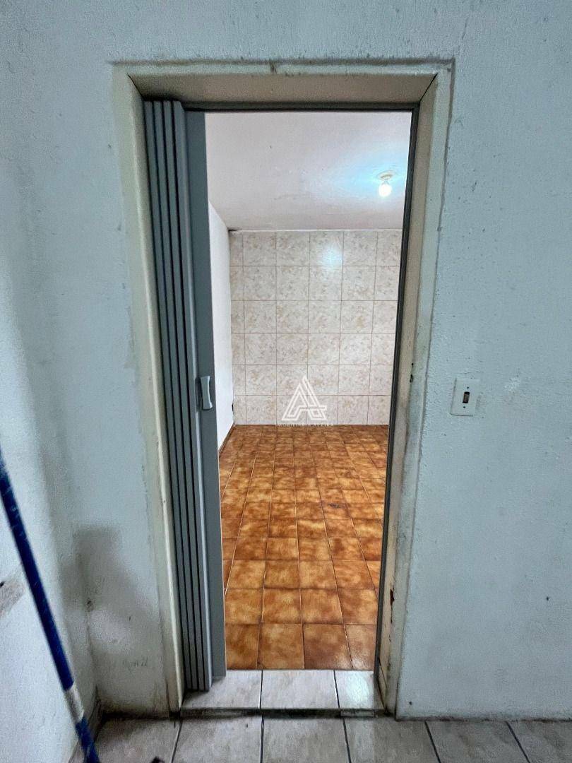 Casa para alugar com 3 quartos, 70m² - Foto 66