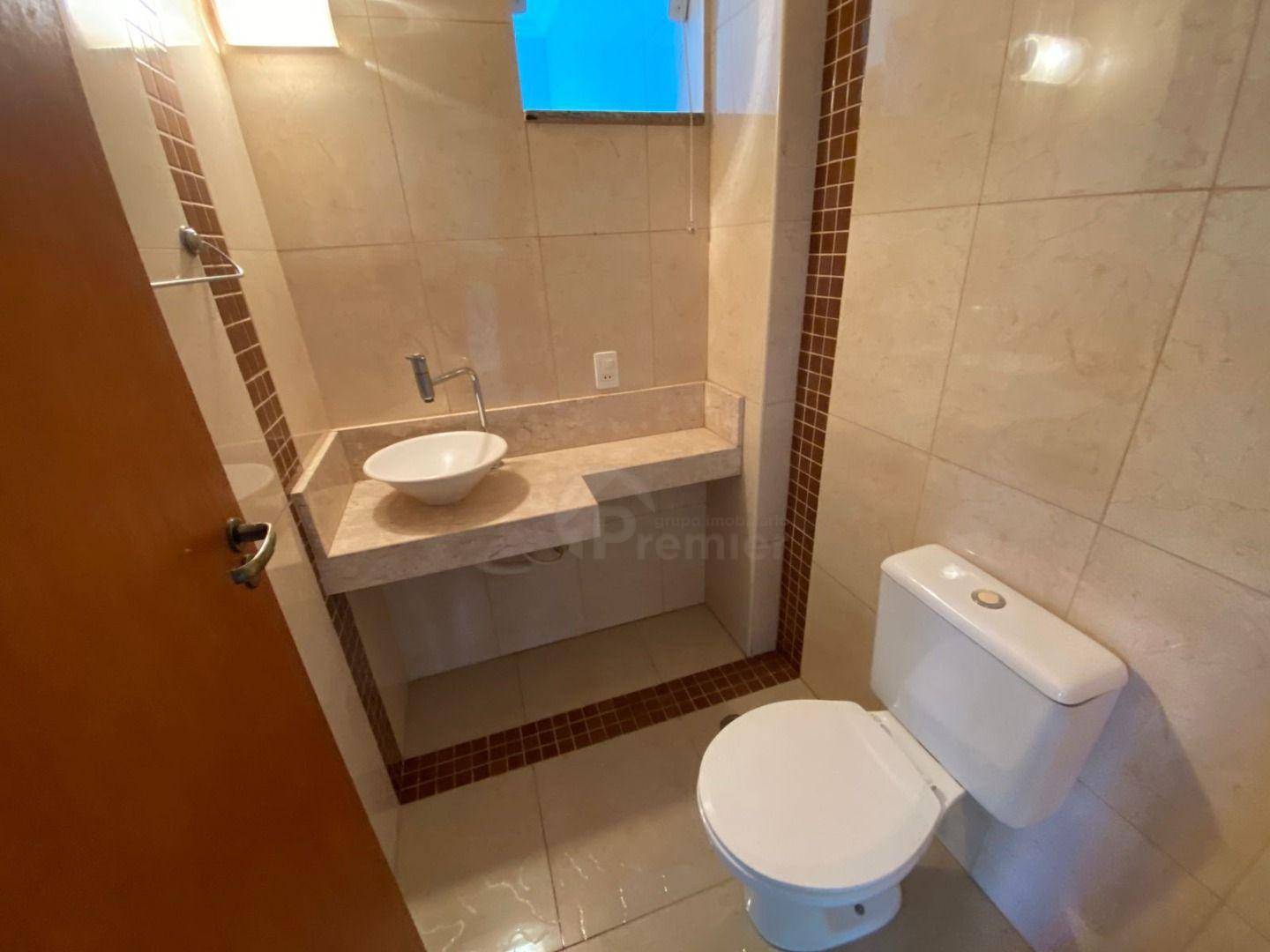 Casa de Condomínio à venda com 6 quartos, 290m² - Foto 6