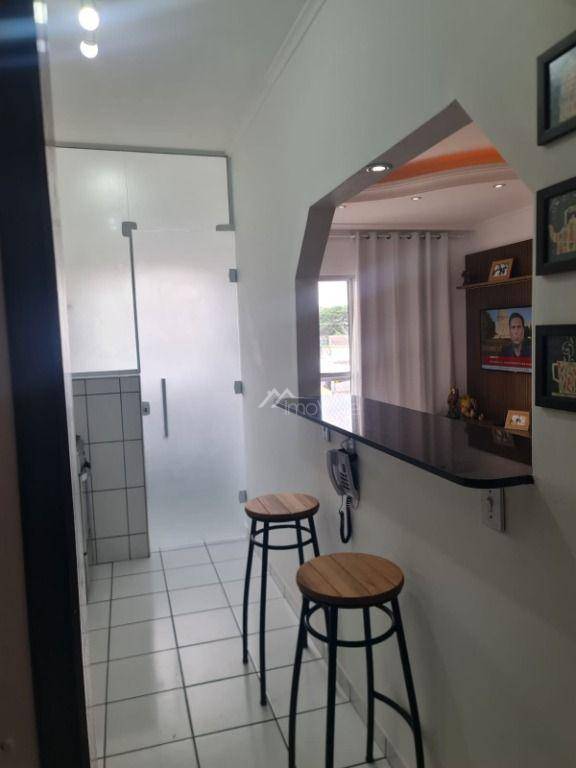 Apartamento à venda com 2 quartos, 65m² - Foto 10