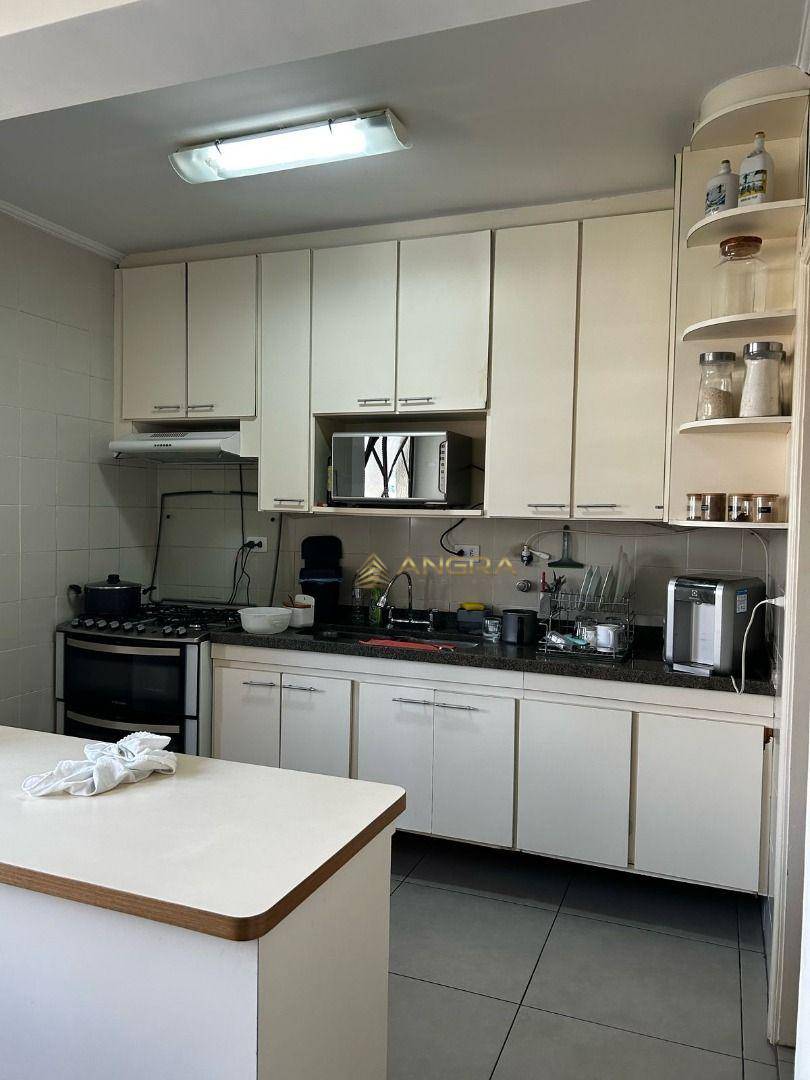 Apartamento à venda com 4 quartos, 197m² - Foto 4