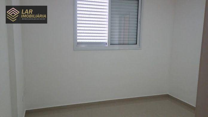 Apartamento à venda com 2 quartos, 67m² - Foto 10