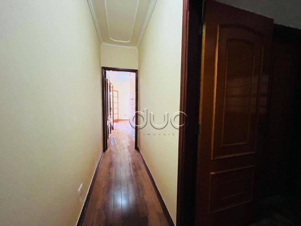 Casa de Condomínio à venda com 3 quartos, 241m² - Foto 13