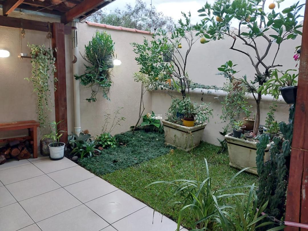 Casa à venda com 2 quartos, 55m² - Foto 20