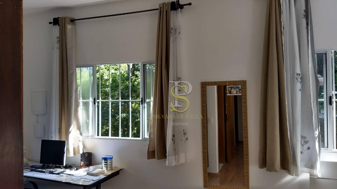 Casa à venda com 3 quartos, 135m² - Foto 14