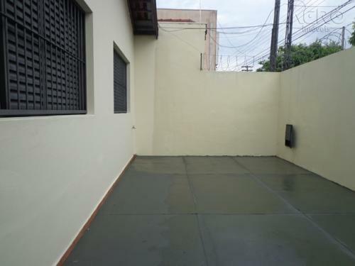 Casa à venda e aluguel com 3 quartos, 240m² - Foto 34