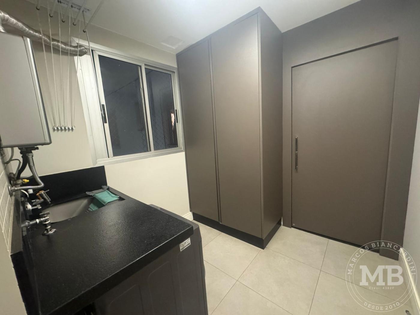 Apartamento à venda com 3 quartos, 131m² - Foto 18