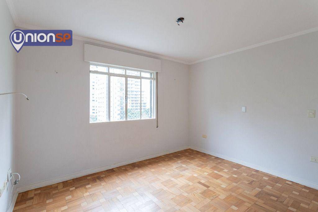 Apartamento à venda com 3 quartos, 125m² - Foto 4