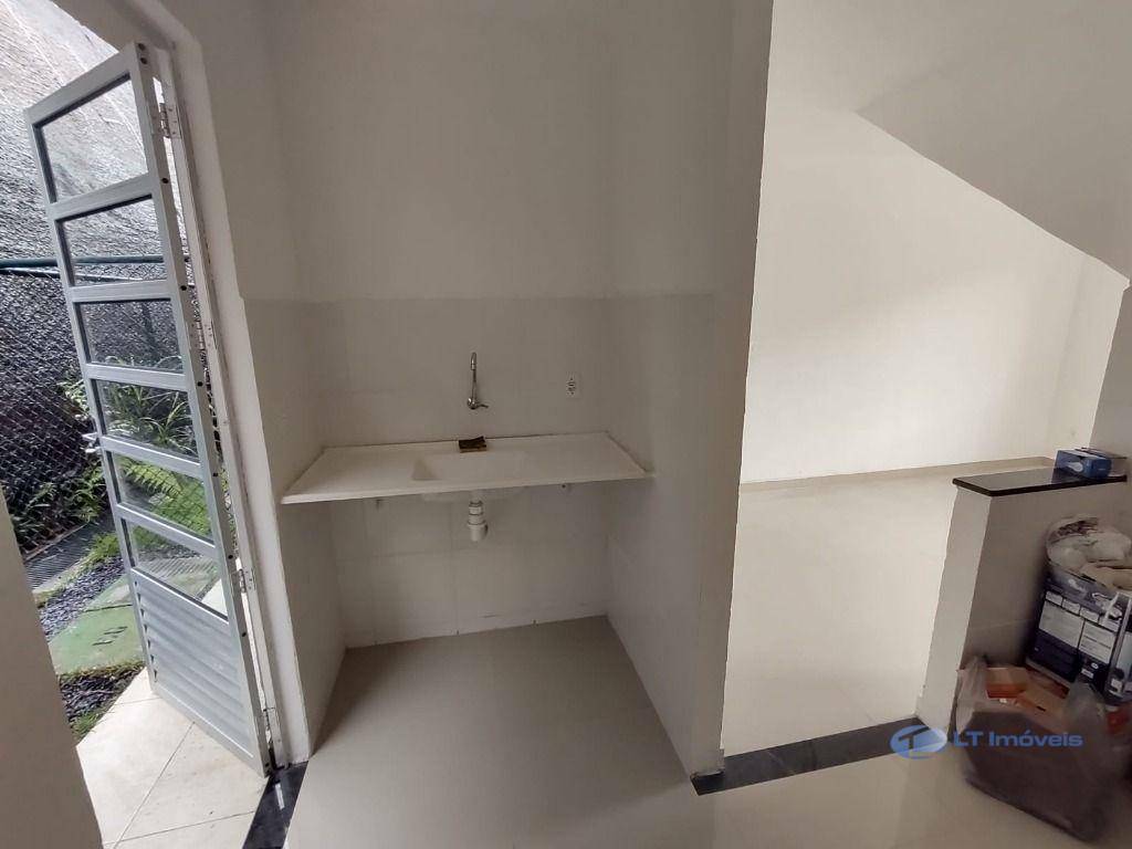 Casa à venda com 2 quartos, 101m² - Foto 3