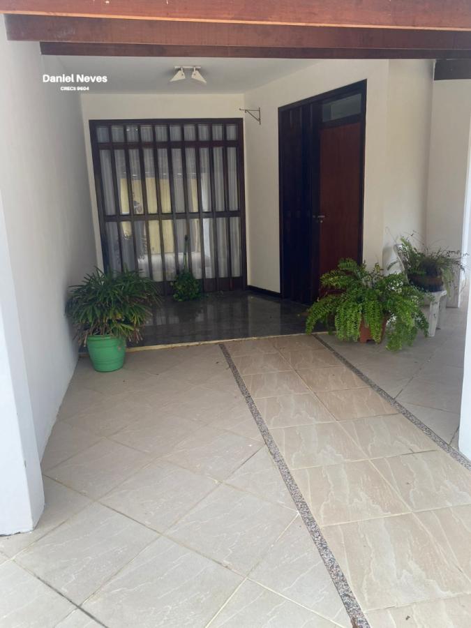 Casa à venda com 5 quartos, 250m² - Foto 4