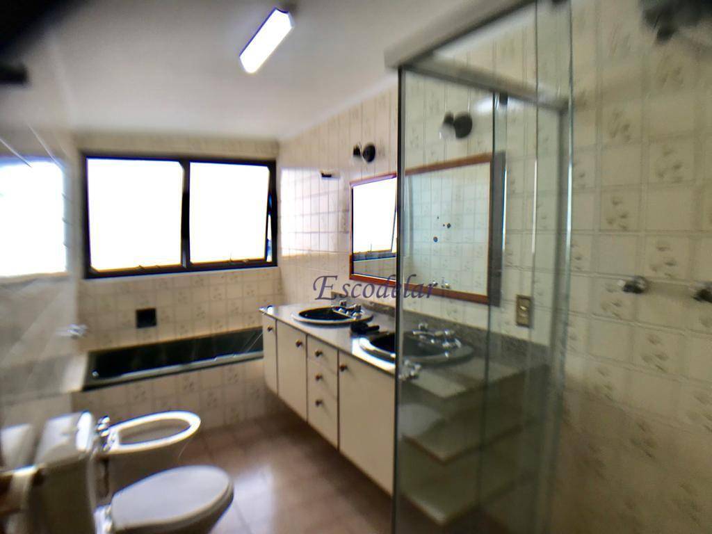 Apartamento à venda com 3 quartos, 168m² - Foto 18