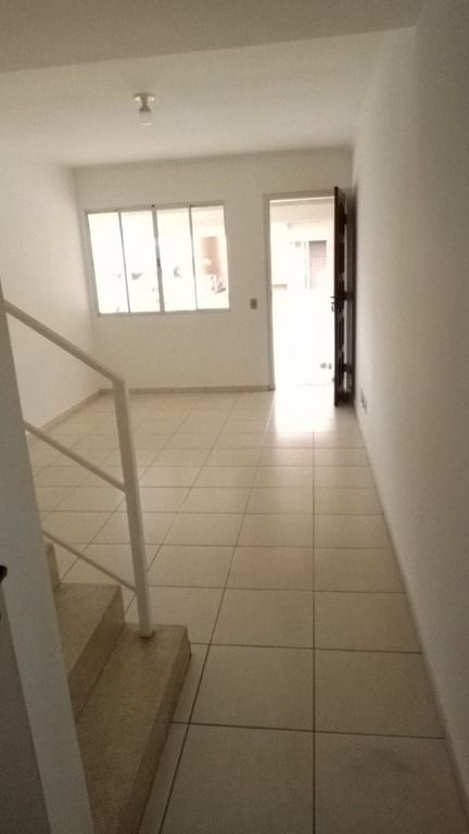 Casa de Condomínio à venda com 2 quartos, 65m² - Foto 3