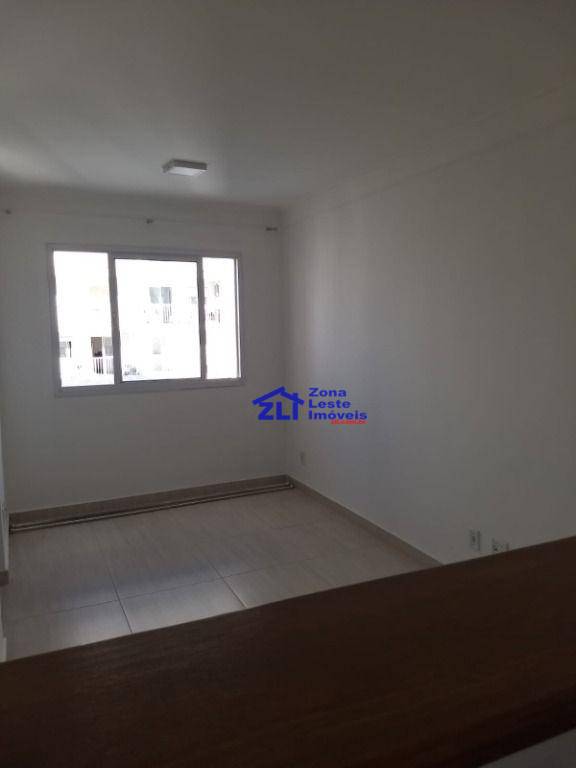 Apartamento à venda com 2 quartos, 42m² - Foto 1