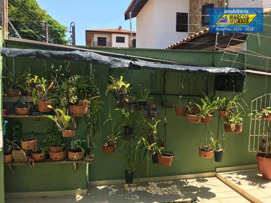 Casa à venda e aluguel com 3 quartos, 180m² - Foto 6