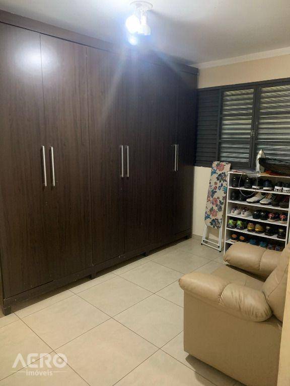 Chácara à venda com 4 quartos, 200m² - Foto 17