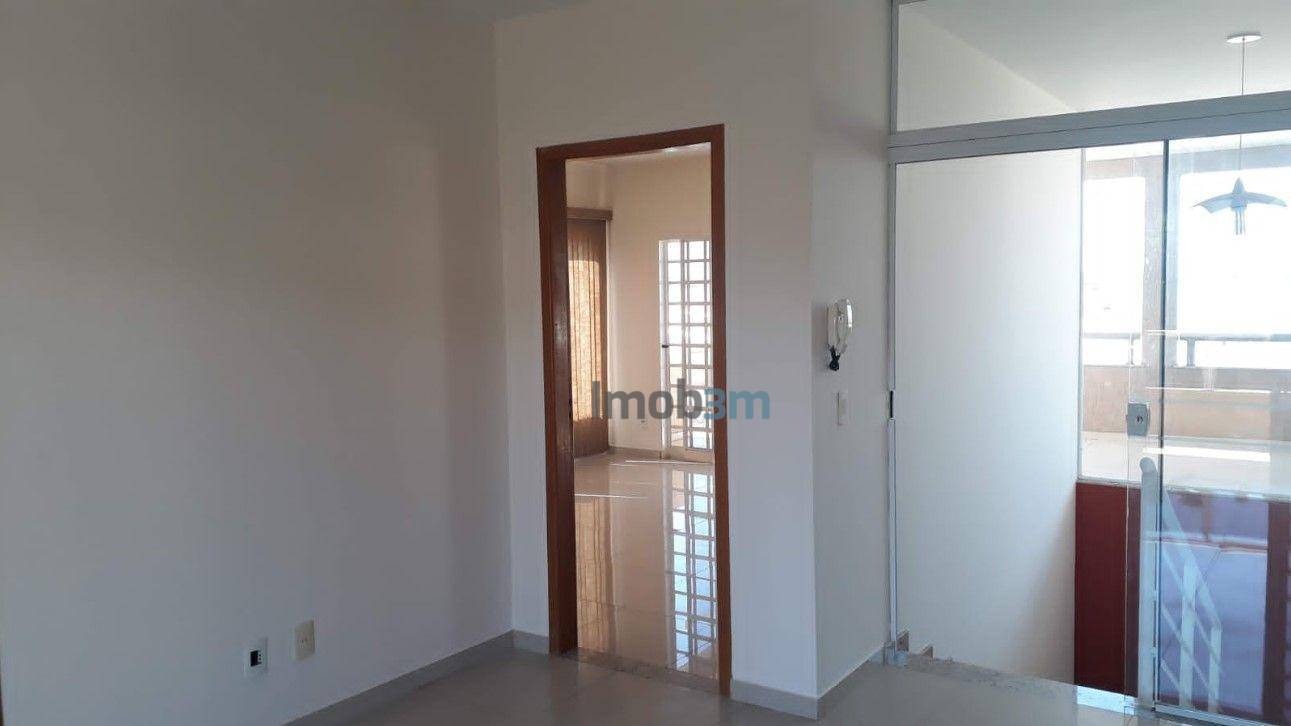 Sobrado à venda com 5 quartos, 300m² - Foto 8