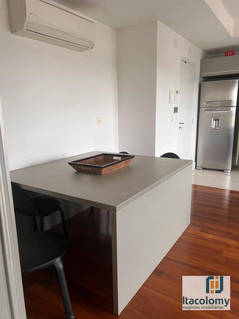 Apartamento à venda com 1 quarto, 62m² - Foto 10