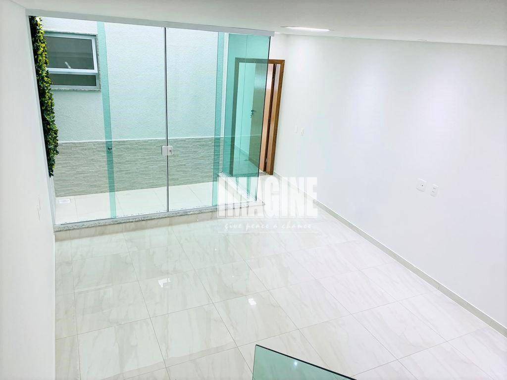 Sobrado à venda com 3 quartos, 220m² - Foto 2