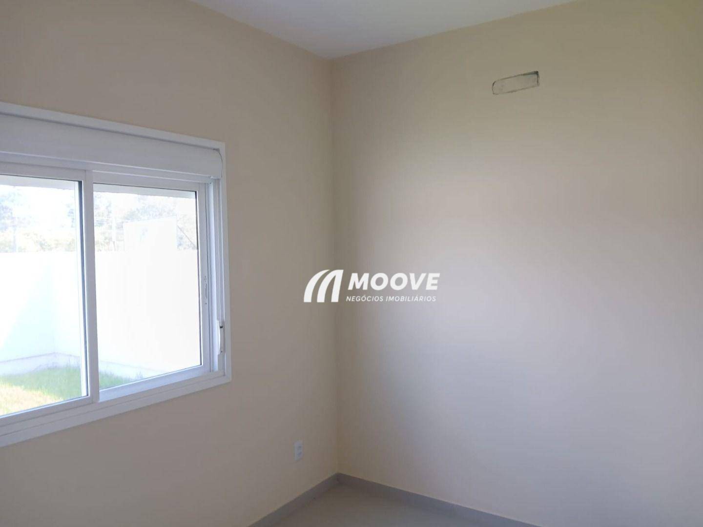 Casa à venda com 3 quartos, 105m² - Foto 4