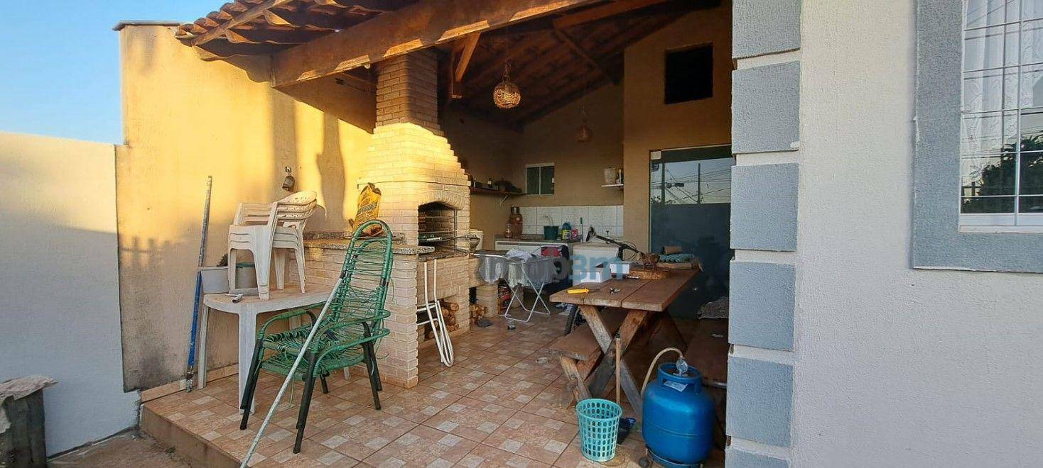 Casa à venda com 6 quartos, 180m² - Foto 6