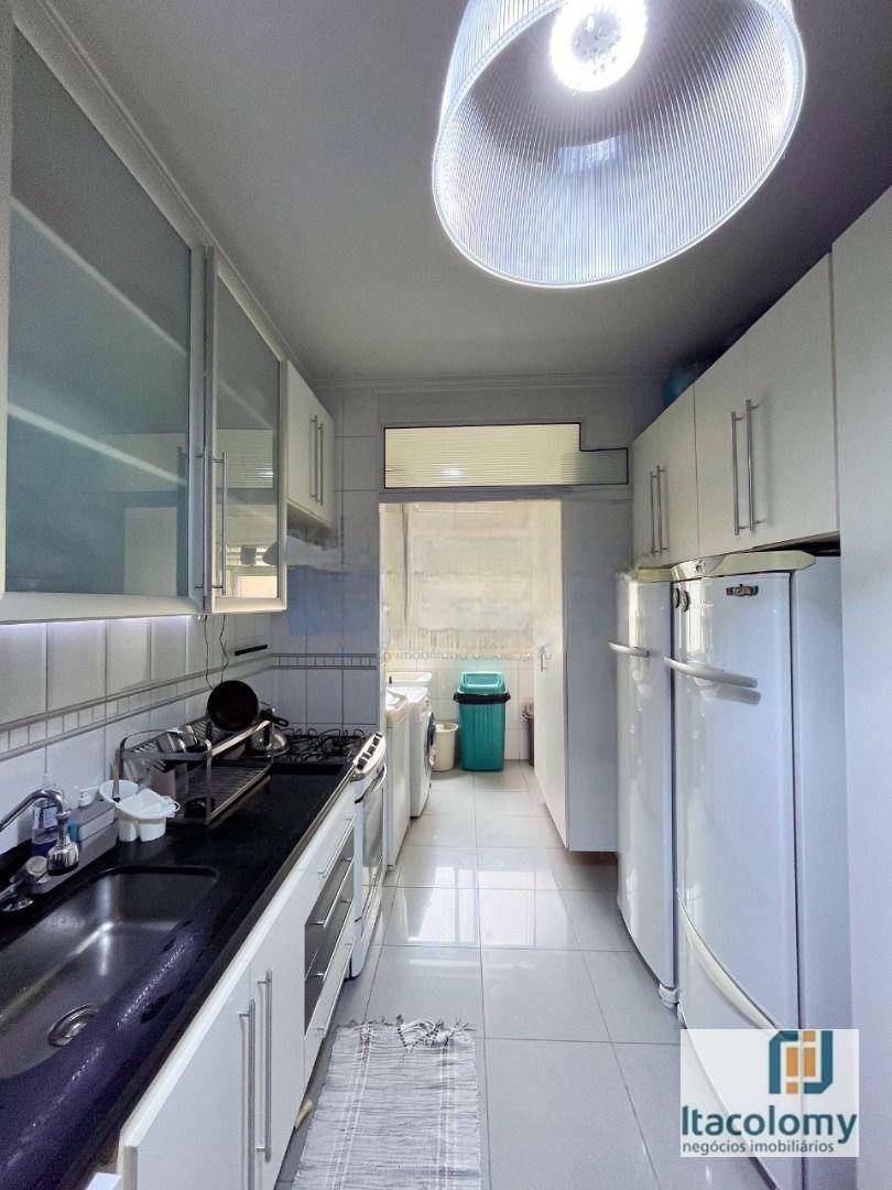 Apartamento à venda com 3 quartos, 139m² - Foto 6