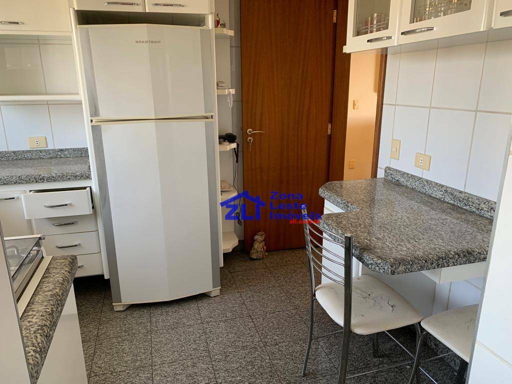 Apartamento à venda com 3 quartos, 105m² - Foto 3