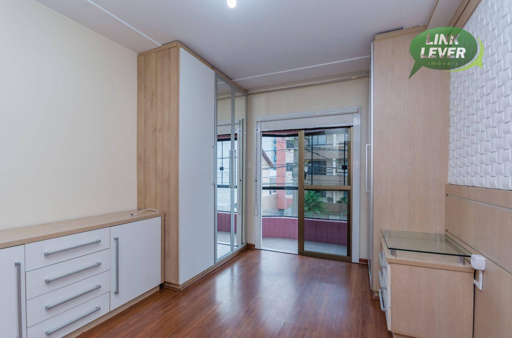 Apartamento para alugar com 3 quartos, 78m² - Foto 30