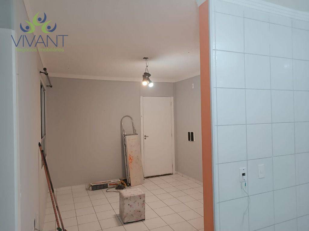 Apartamento à venda com 2 quartos, 50m² - Foto 4