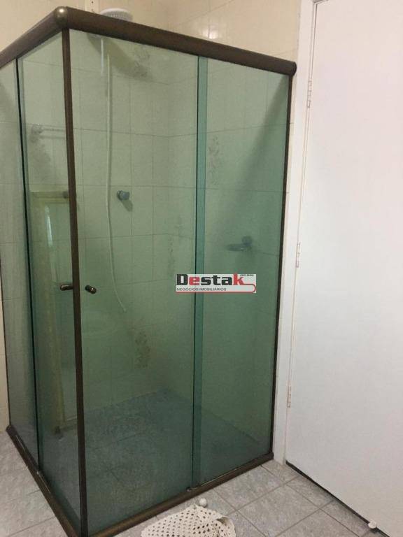 Sobrado à venda com 4 quartos, 380m² - Foto 2