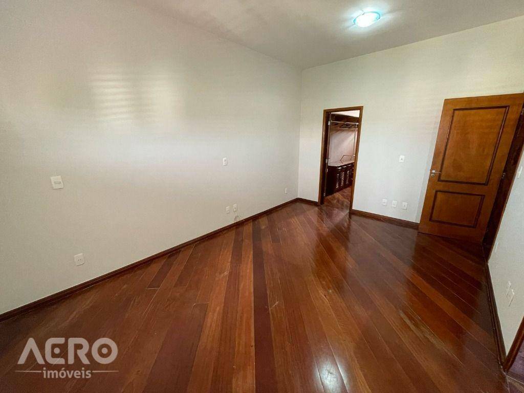 Casa de Condomínio para alugar com 4 quartos, 410m² - Foto 38