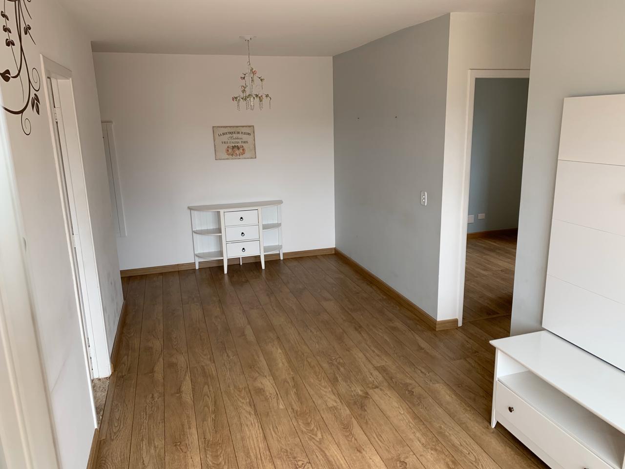 Apartamento à venda com 2 quartos, 65m² - Foto 2