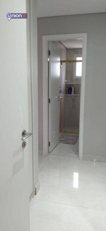 Apartamento à venda com 3 quartos, 122m² - Foto 11