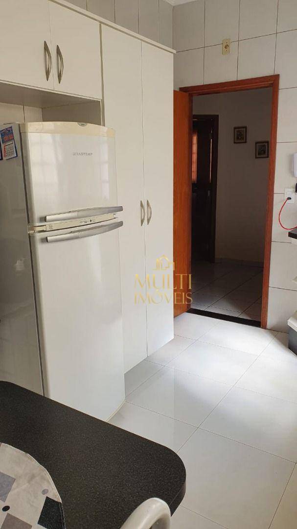 Casa à venda com 3 quartos, 120m² - Foto 12