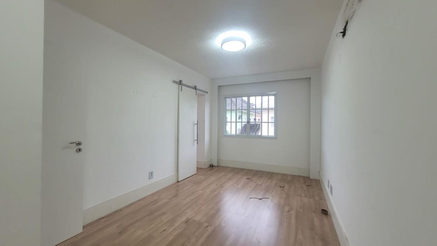 Casa de Condomínio à venda com 3 quartos, 240m² - Foto 38