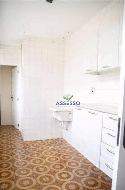 Apartamento à venda com 3 quartos, 170m² - Foto 18