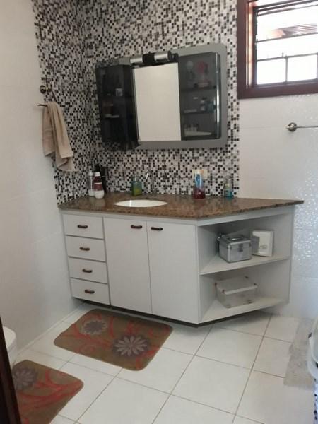 Casa de Condomínio à venda e aluguel com 3 quartos, 300m² - Foto 25